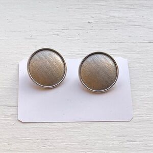 Vintage Button Round Silver-tone Clip-on Earrings